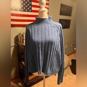 Beautiful and soft turtleneck from American Eagle XL NWT
